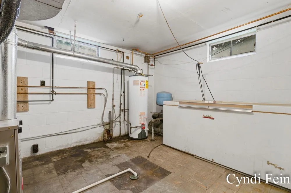 4144 30th Street Dorr, MI 49323