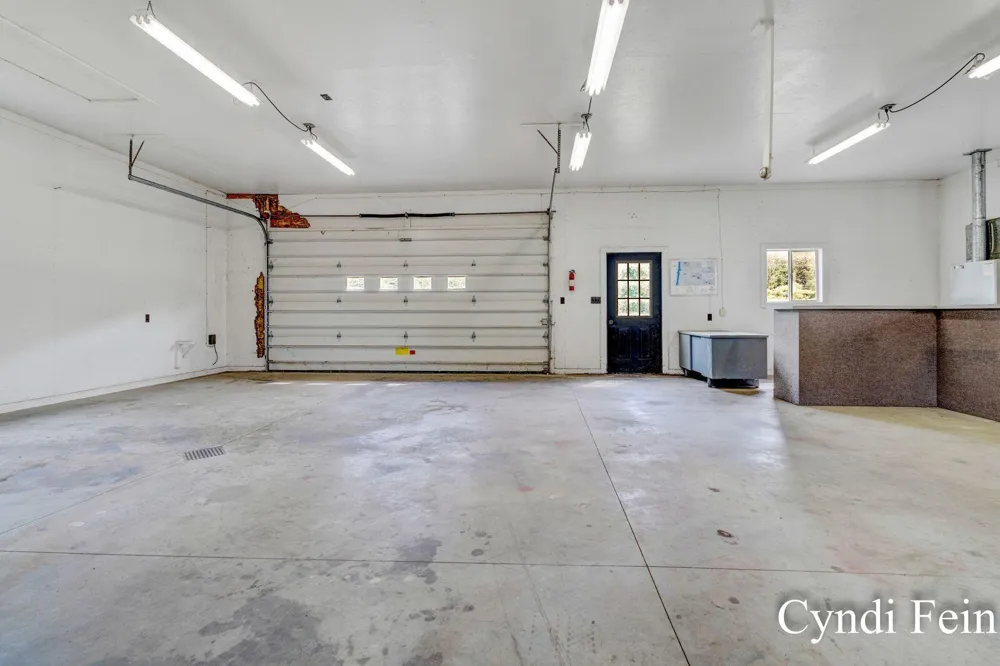 4144 30th Street Dorr, MI 49323