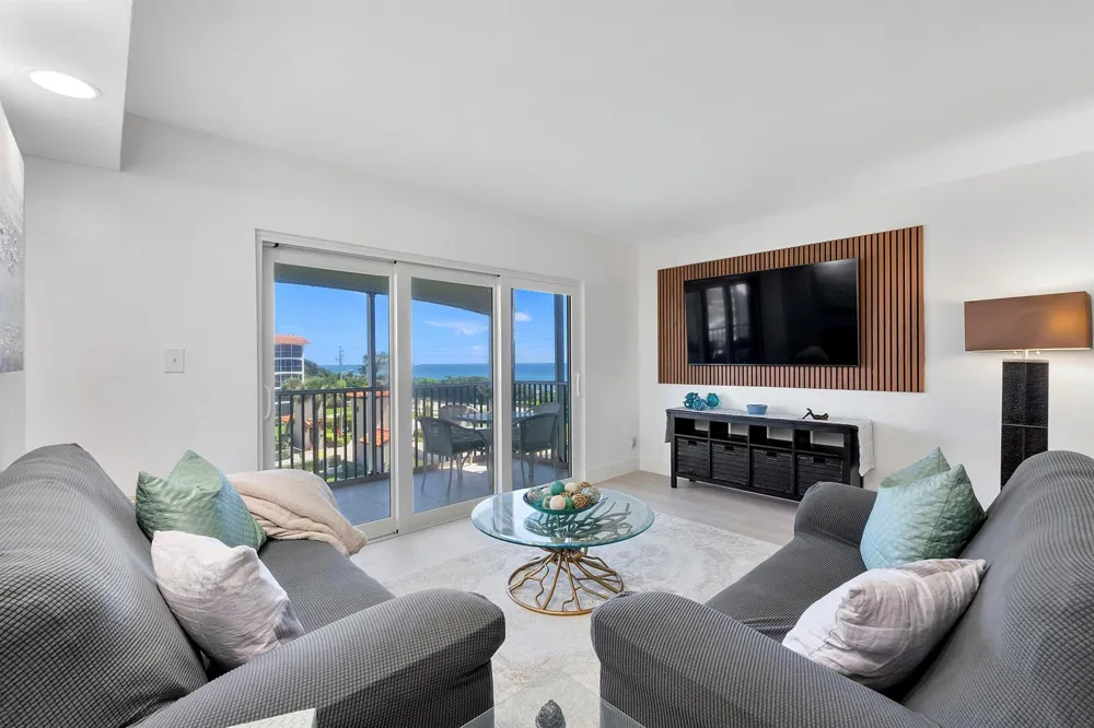 2871 OCEAN BOULEVARD #D406 Boca Raton, FL 33431