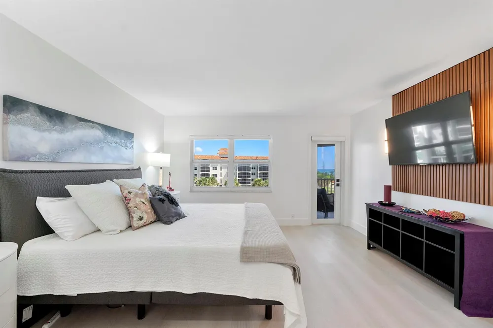 2871 OCEAN BOULEVARD #D406 Boca Raton, FL 33431