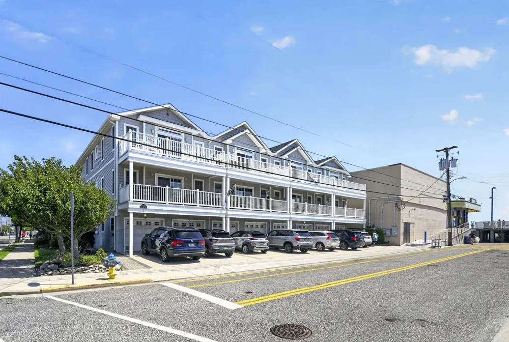 401 E Pine Avenue Wildwood, NJ 08260