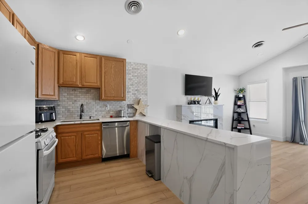 401 E Pine Avenue Wildwood, NJ 08260