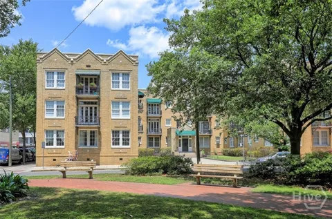 210 E State Street #16