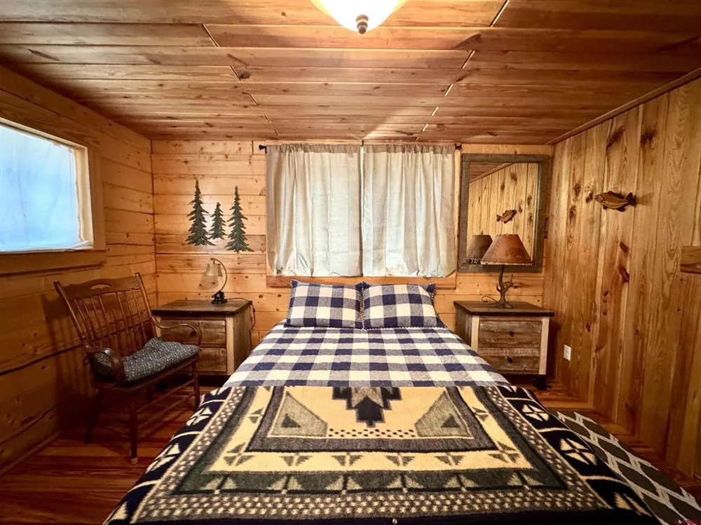 1043 Elk Street Jasper, CO 81132