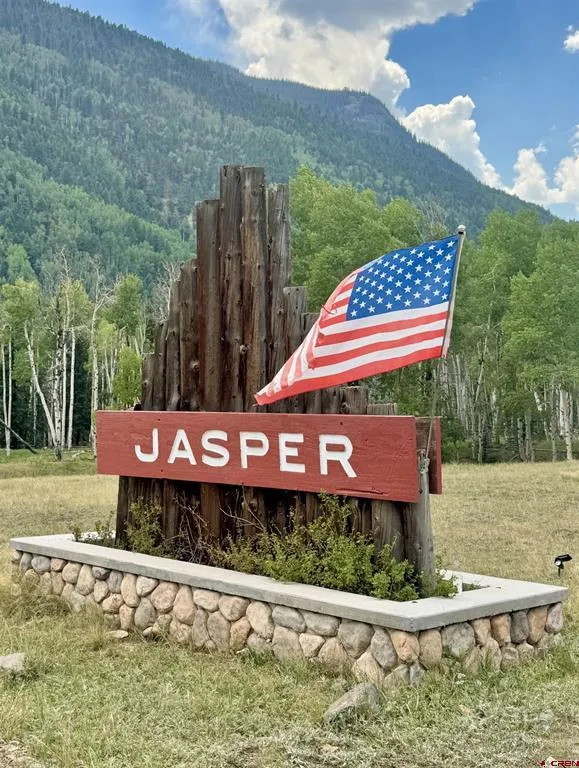 1043 Elk Street Jasper, CO 81132