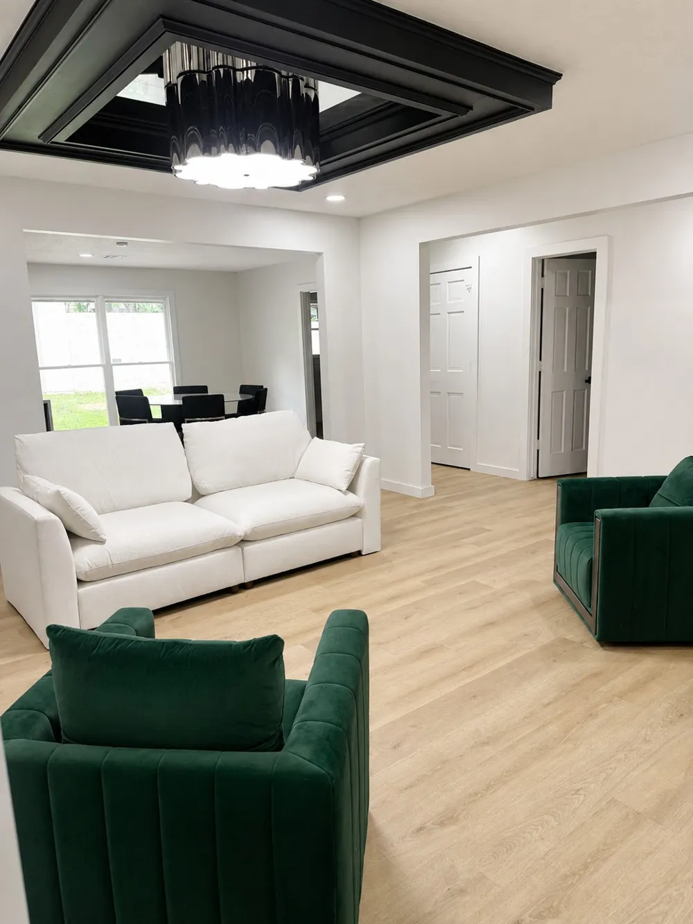 7310 S College Place Tulsa, OK 74136