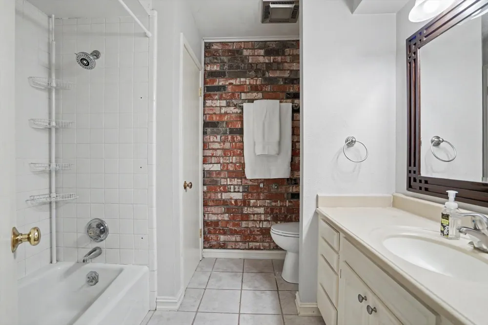 217 W 18th Street #16 Tulsa, OK 74119