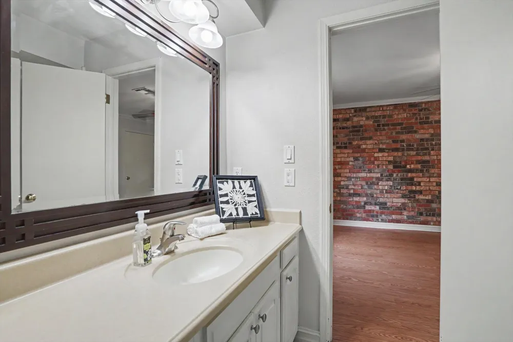 217 W 18th Street #16 Tulsa, OK 74119