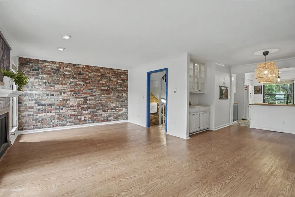 217 W 18th Street #16 Tulsa, OK 74119