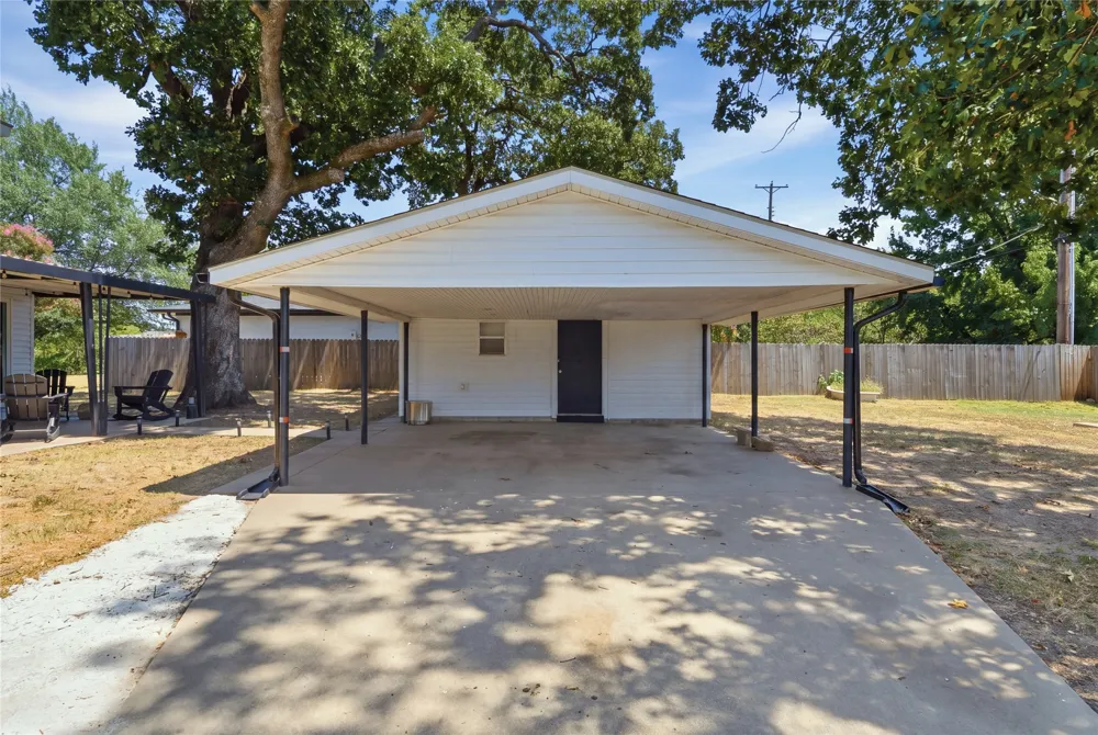 519 W Forrest Avenue Eufaula, OK 74432