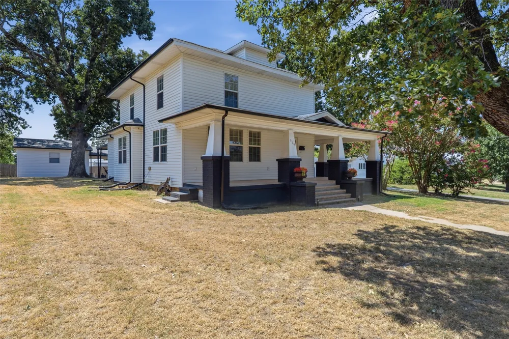 519 W Forrest Avenue Eufaula, OK 74432