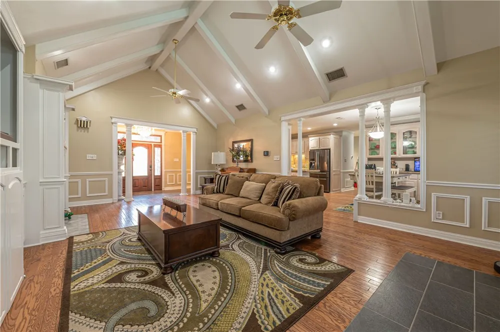 1825 Clarice Avenue Alice, TX 78332