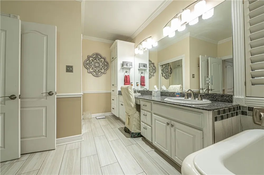 1825 Clarice Avenue Alice, TX 78332
