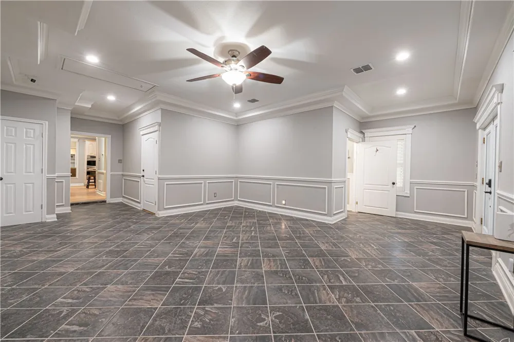 1825 Clarice Avenue Alice, TX 78332