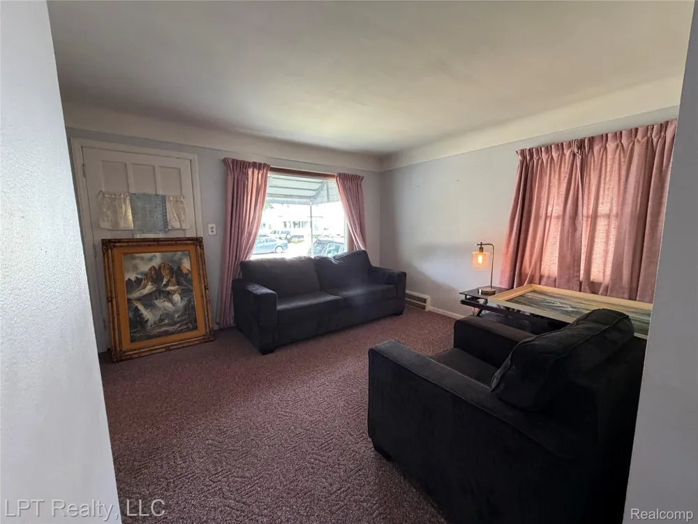 2266 Progress Avenue Lincoln Park City, MI 48146