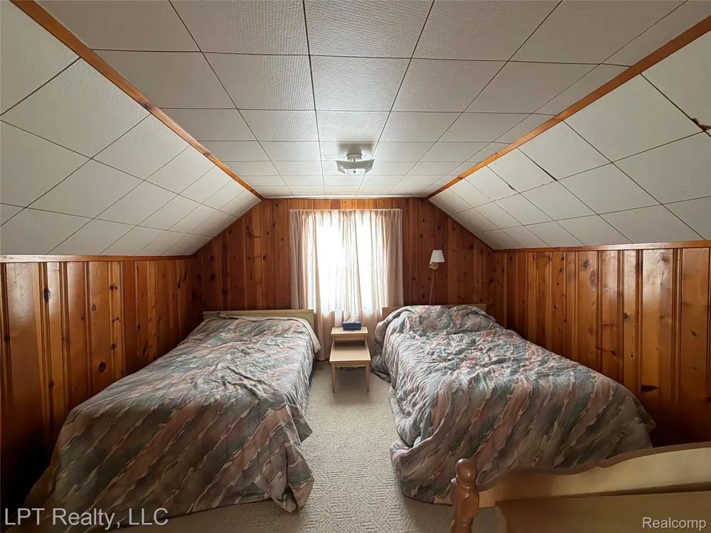 2266 Progress Avenue Lincoln Park City, MI 48146