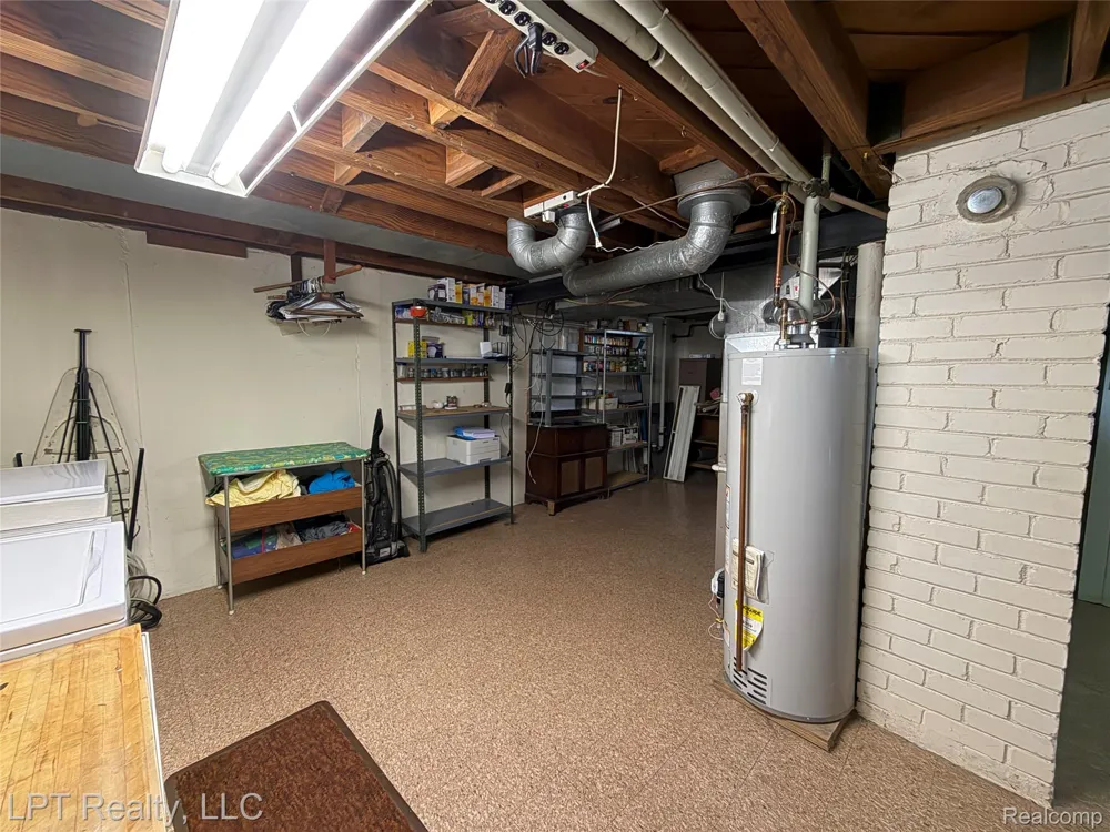 2266 Progress Avenue Lincoln Park City, MI 48146