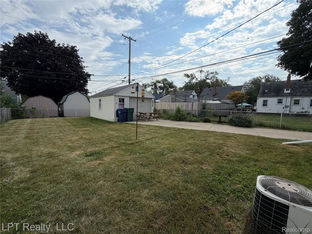 2266 Progress Avenue Lincoln Park City, MI 48146
