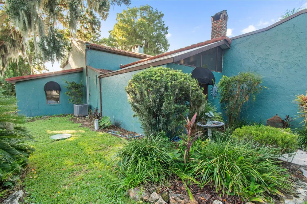 1019 W LAKE ELOISE TERRACE Winter Haven, FL 33884