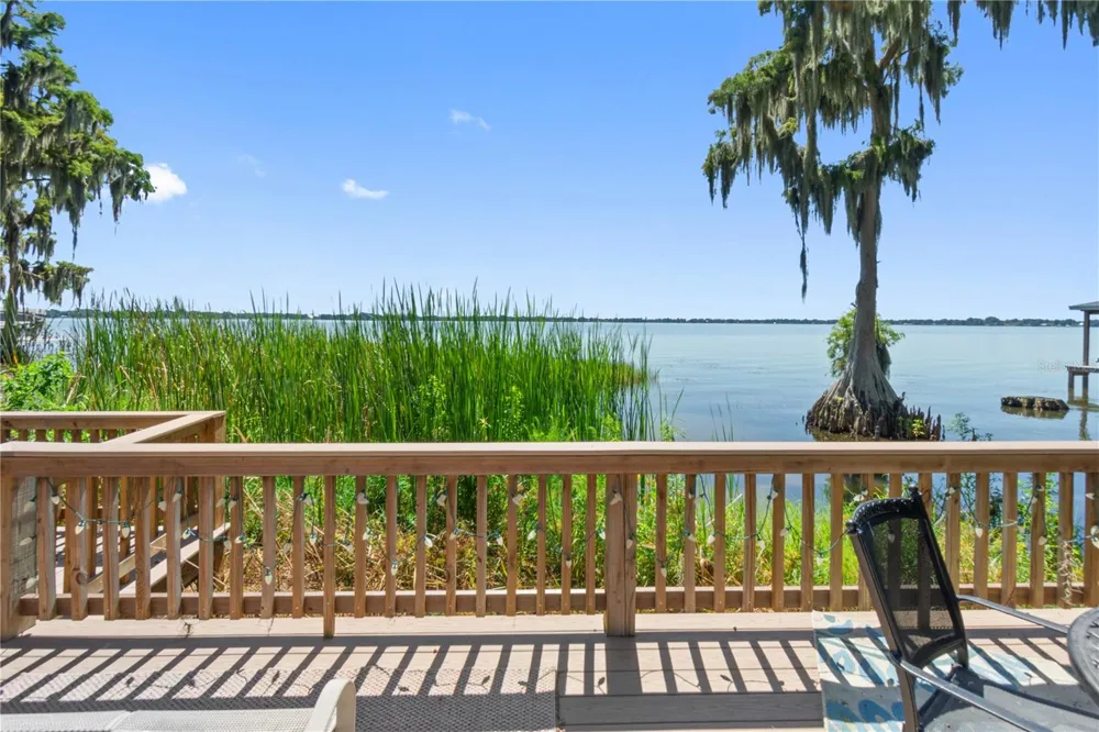 1019 W LAKE ELOISE TERRACE Winter Haven, FL 33884