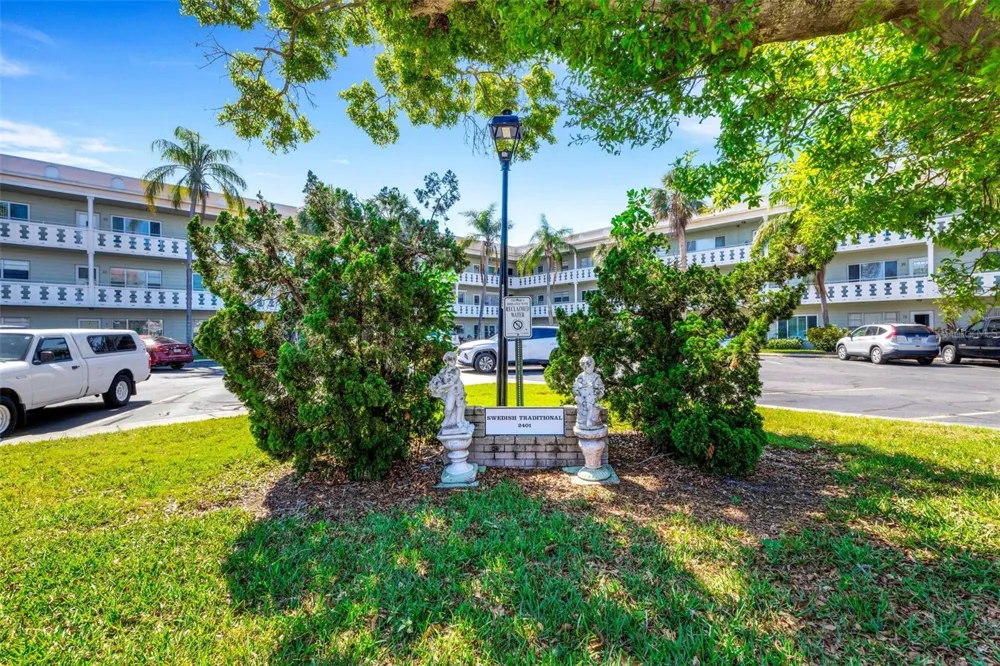 2401 ECUADORIAN WAY #57 Clearwater, FL 33763