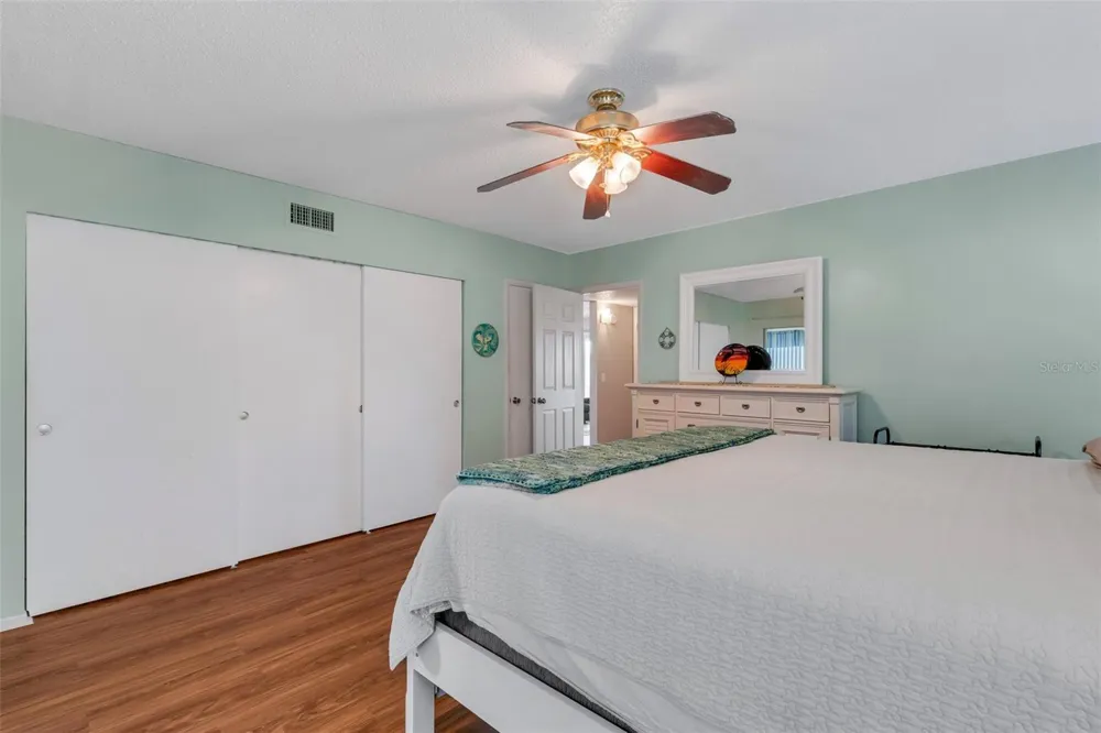 2401 ECUADORIAN WAY #57 Clearwater, FL 33763