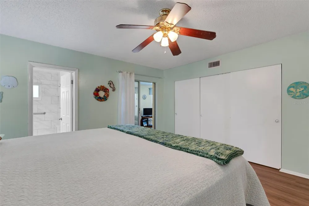 2401 ECUADORIAN WAY #57 Clearwater, FL 33763