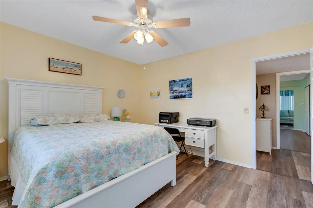 2401 ECUADORIAN WAY #57 Clearwater, FL 33763