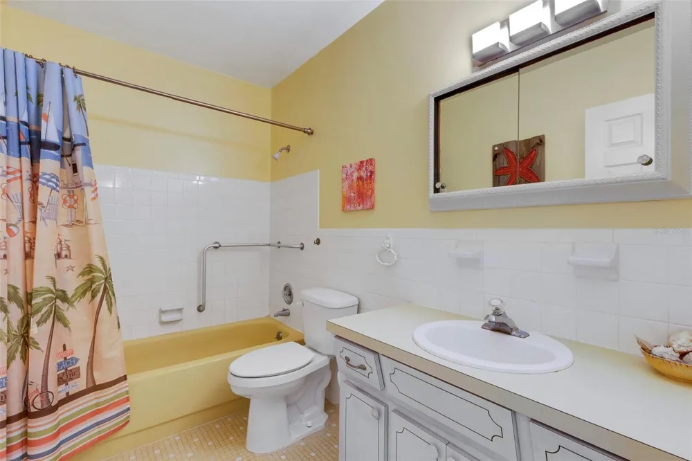 2401 ECUADORIAN WAY #57 Clearwater, FL 33763