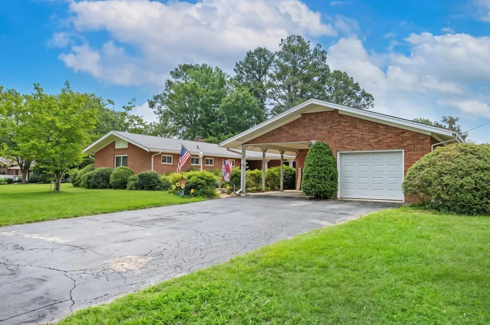 153 Sherwood Avenue Calhoun, TN 37309
