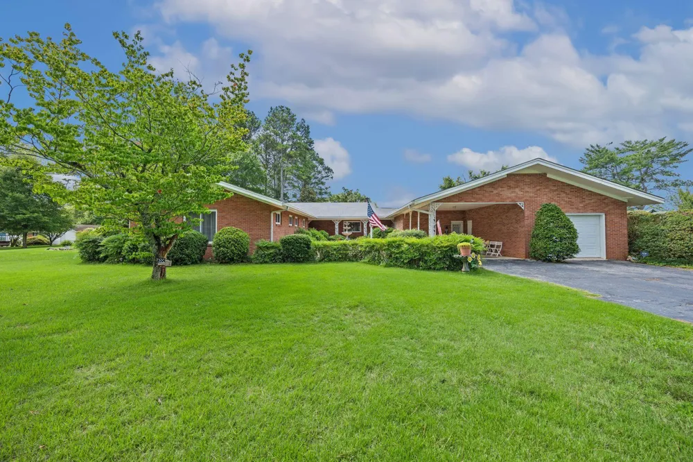 153 Sherwood Avenue Calhoun, TN 37309