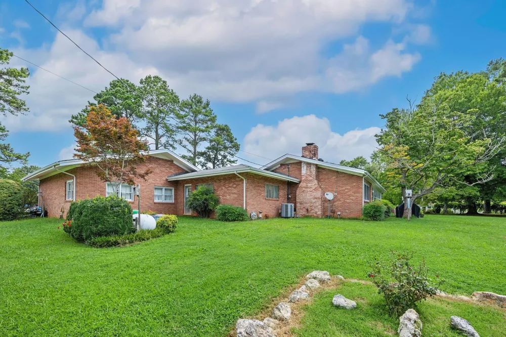 153 Sherwood Avenue Calhoun, TN 37309