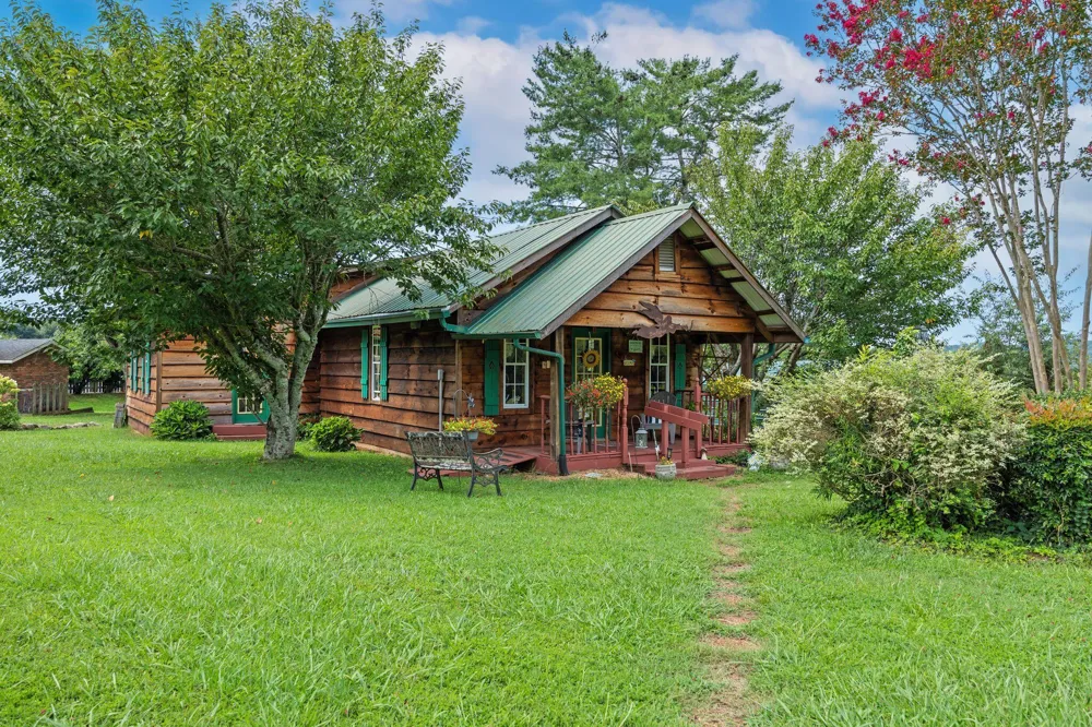 153 Sherwood Avenue Calhoun, TN 37309