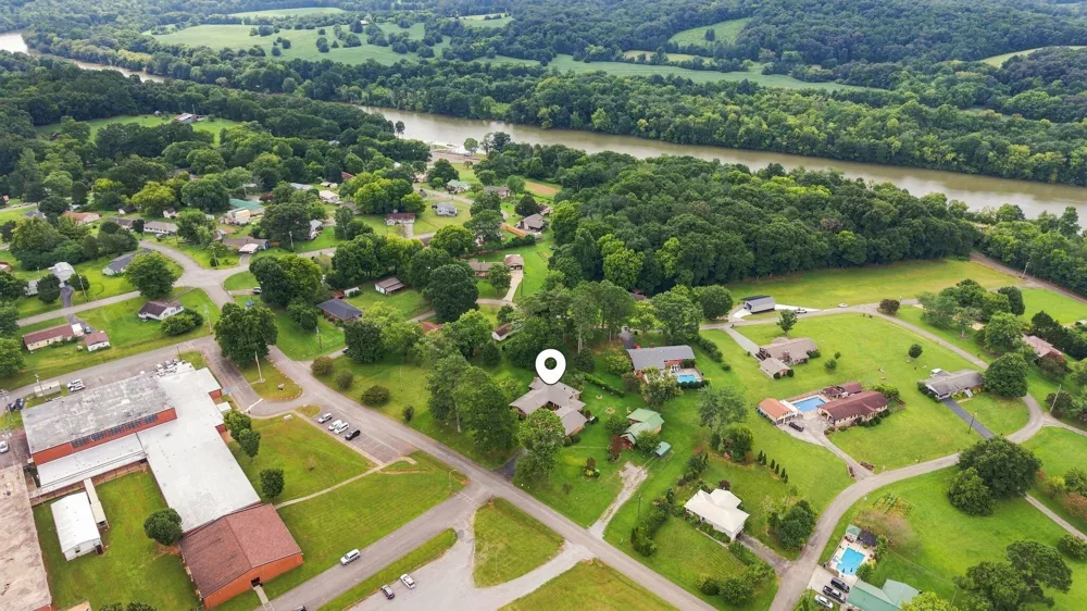 153 Sherwood Avenue Calhoun, TN 37309