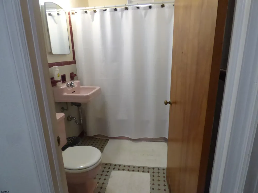 516 E Atlantic Blvd Ocean City, NJ 08226