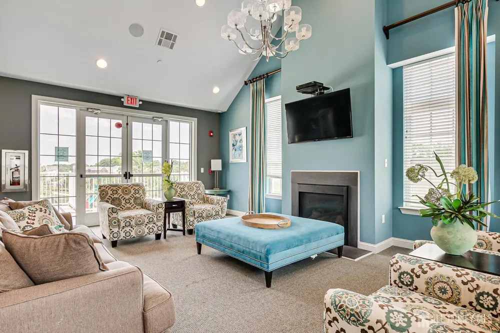 10 Woodmere Drive Sayreville, NJ 08859