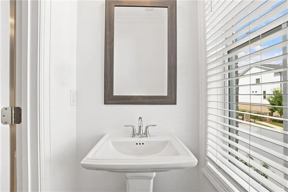 3292 Allgood Lane Scottdale, GA 30079
