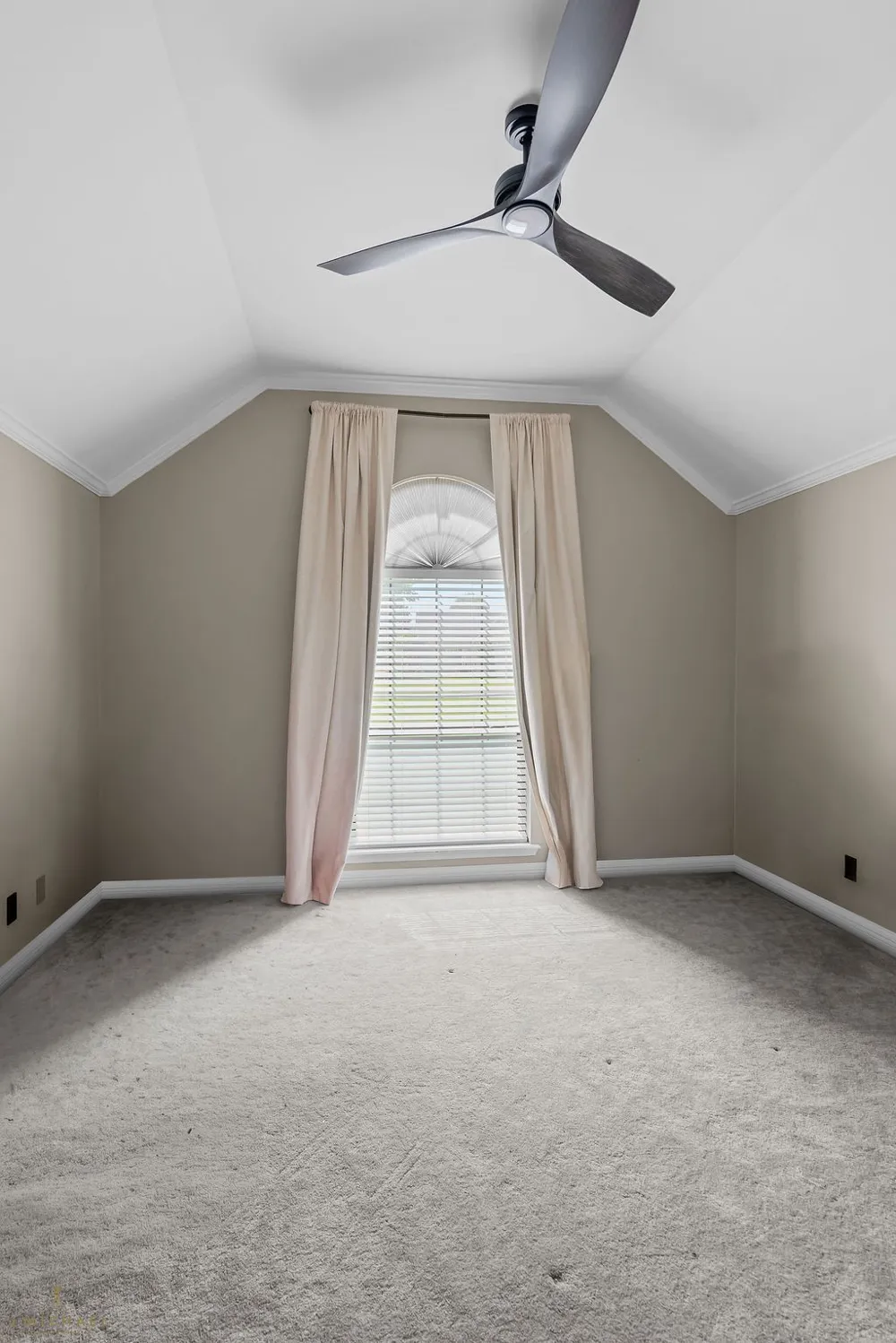 354 Hunters Hollow Bossier City, LA 71111