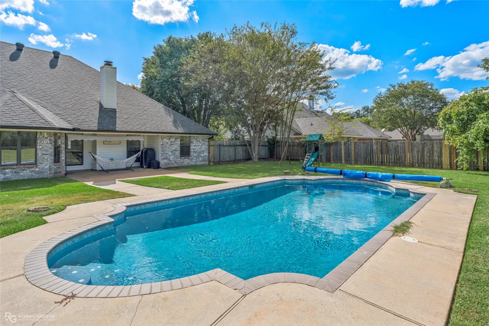 354 Hunters Hollow Bossier City, LA 71111