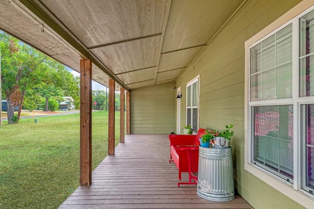 175 County Road 2032 Klondike, TX 75448