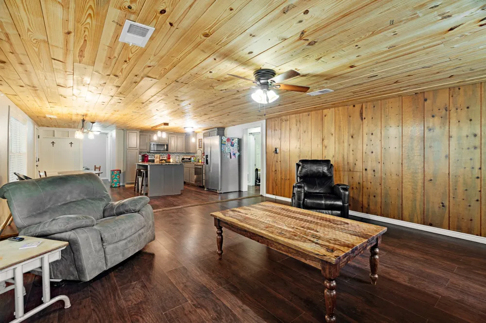 175 County Road 2032 Klondike, TX 75448