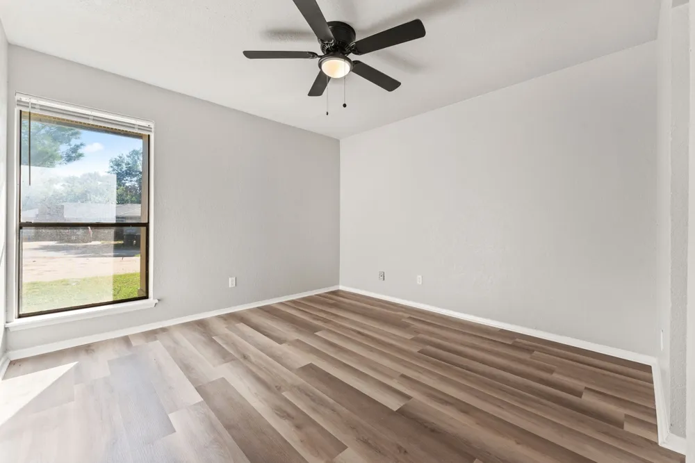 2512 Windy Pine Lane Arlington, TX 76015