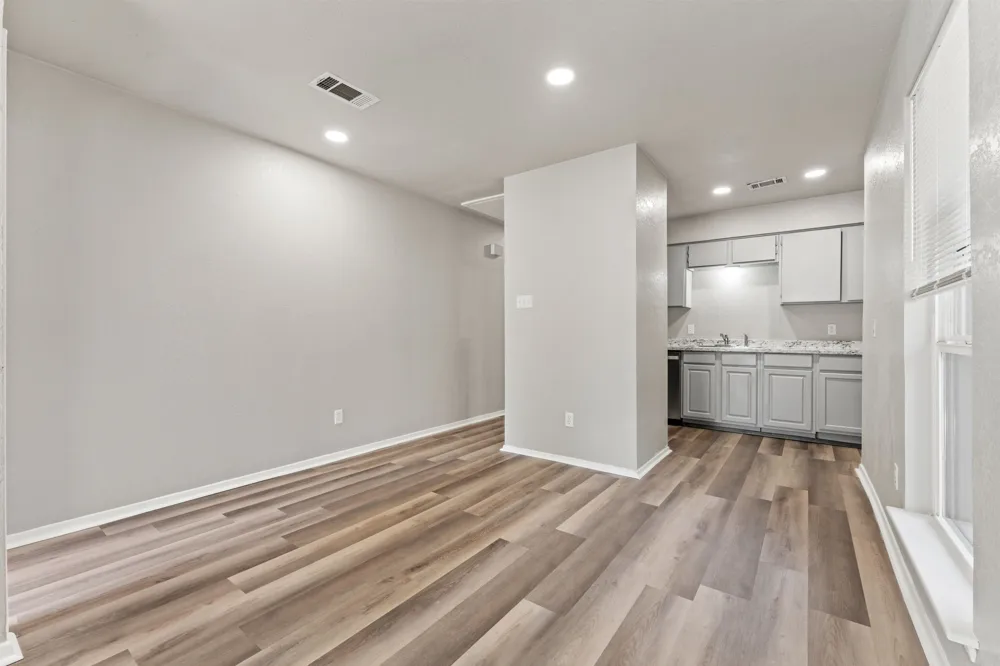 2512 Windy Pine Lane Arlington, TX 76015