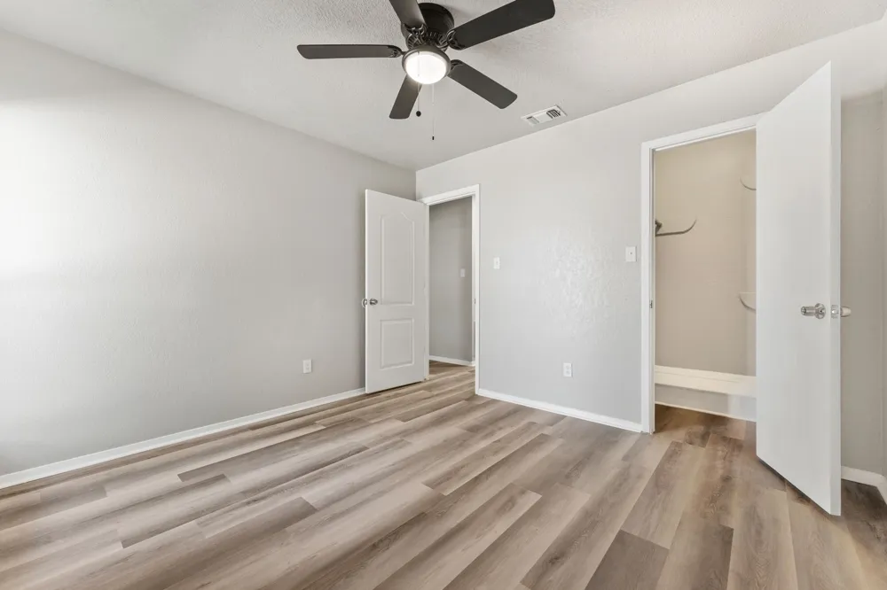 2512 Windy Pine Lane Arlington, TX 76015