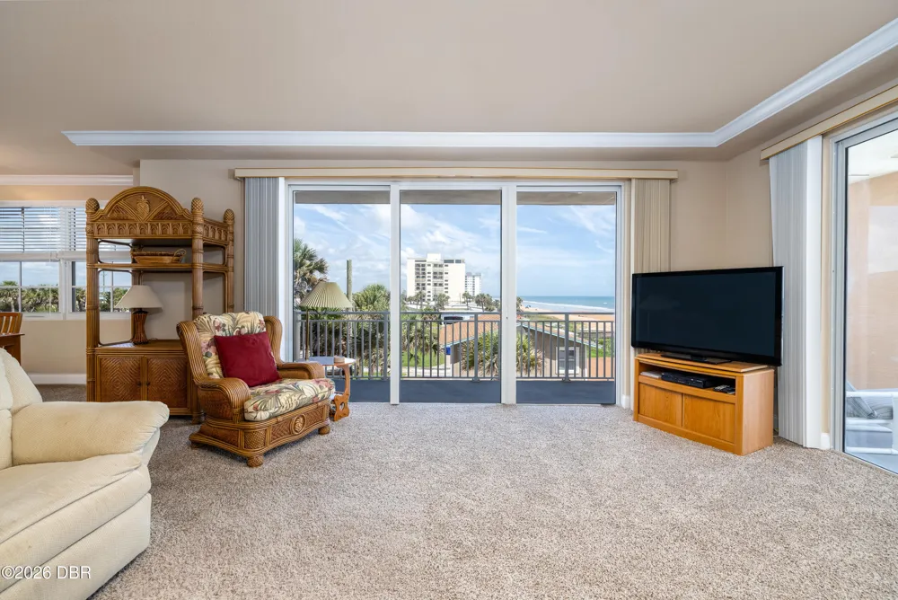 1425 Ocean Shore Boulevard #203 Ormond Beach, FL 32176