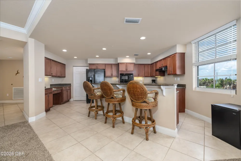 1425 Ocean Shore Boulevard #203 Ormond Beach, FL 32176