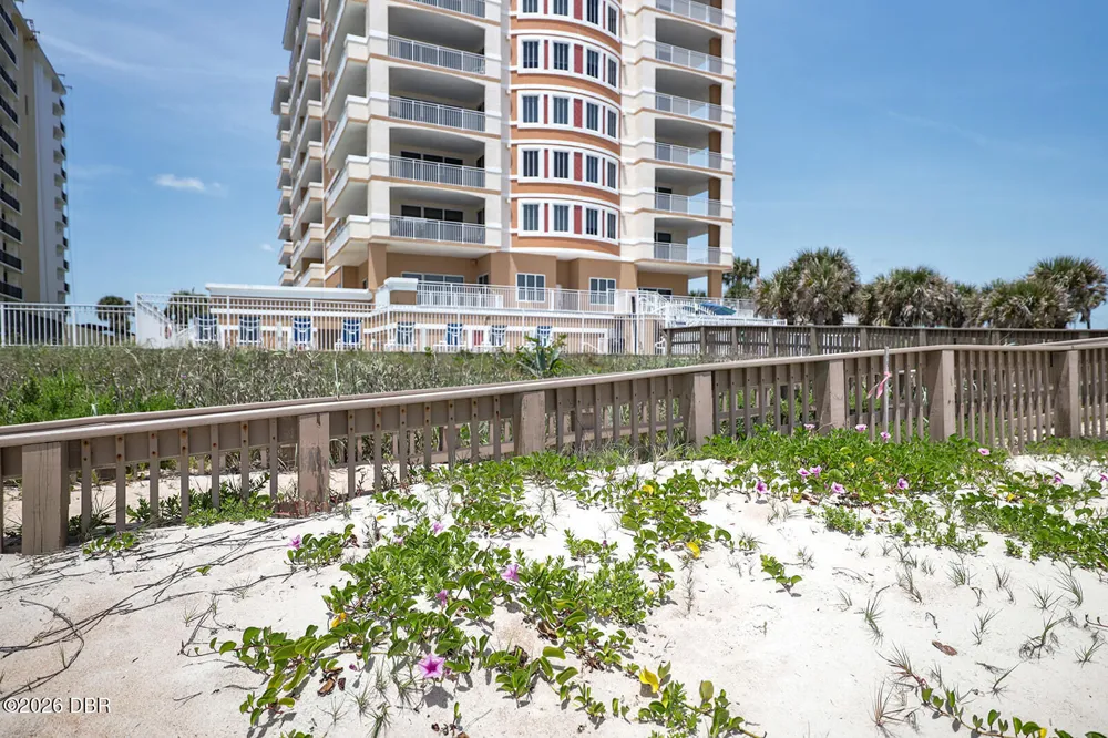 1425 Ocean Shore Boulevard #203 Ormond Beach, FL 32176