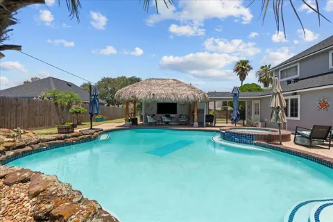 4205 Quaker Drive