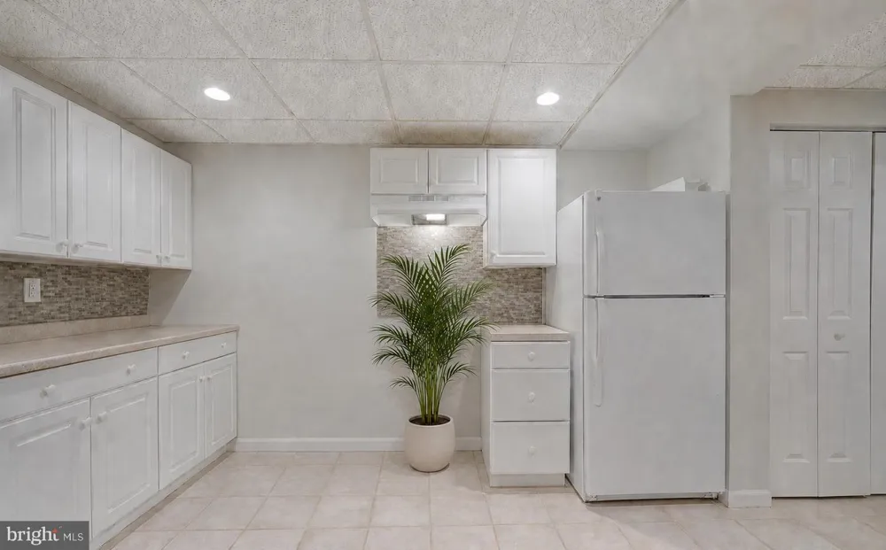 21 SUNSET ROAD Blackwood, NJ 08012