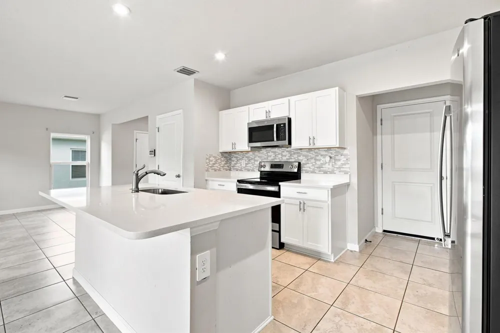 484 CHERIMOYA STREET Fort Pierce, FL 34981
